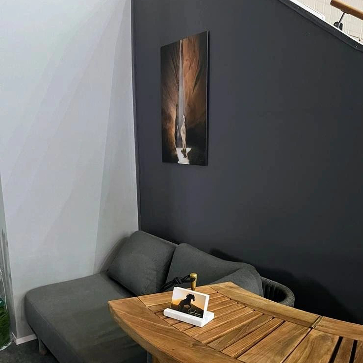 18581255-cb34-40a3-bfef-e547152b04a9